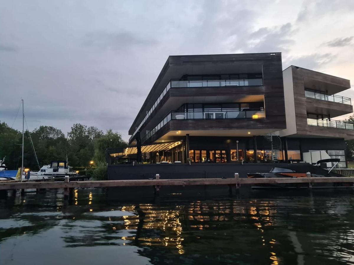 Appartement Aan Jachthaven Met Zicht Op Veerse Meer Arnemuiden Ngoại thất bức ảnh
